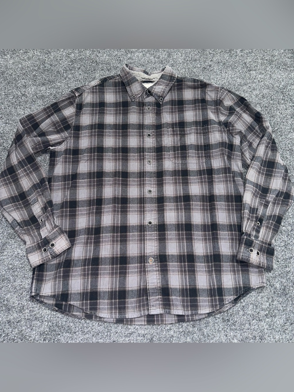 Weatherproof Men's Black and Gray Plaid Button-Down Shirt